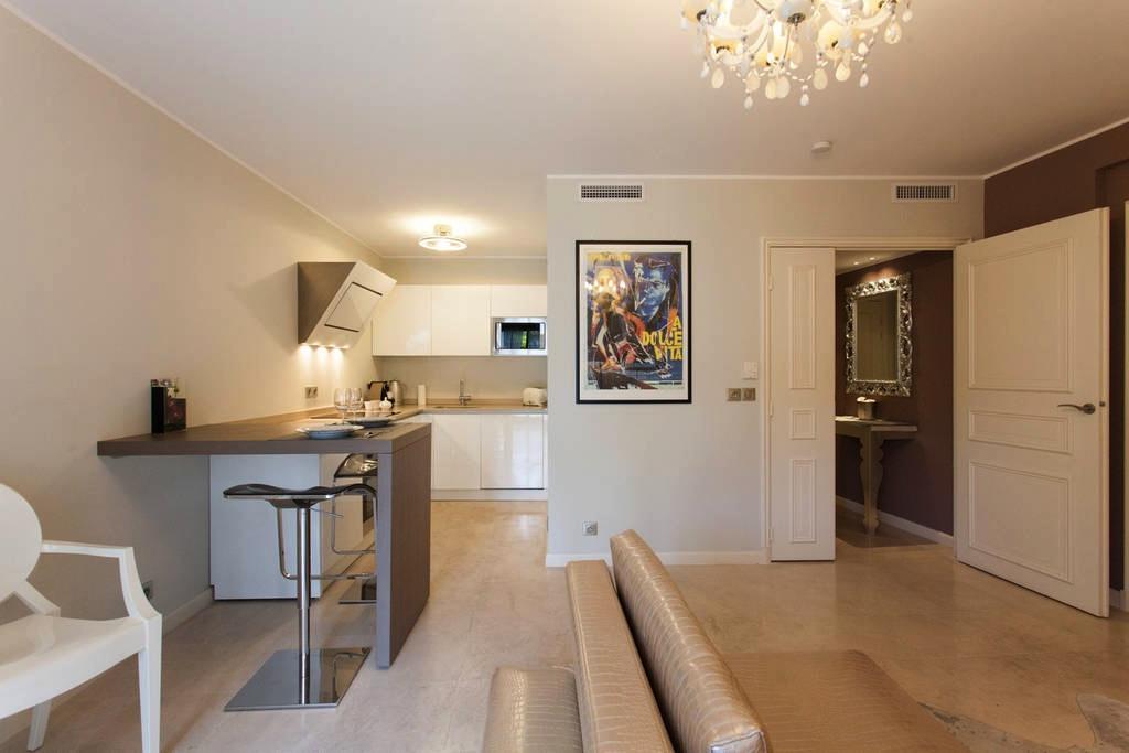 Carlton Riviera Apartment Кан Екстериор снимка