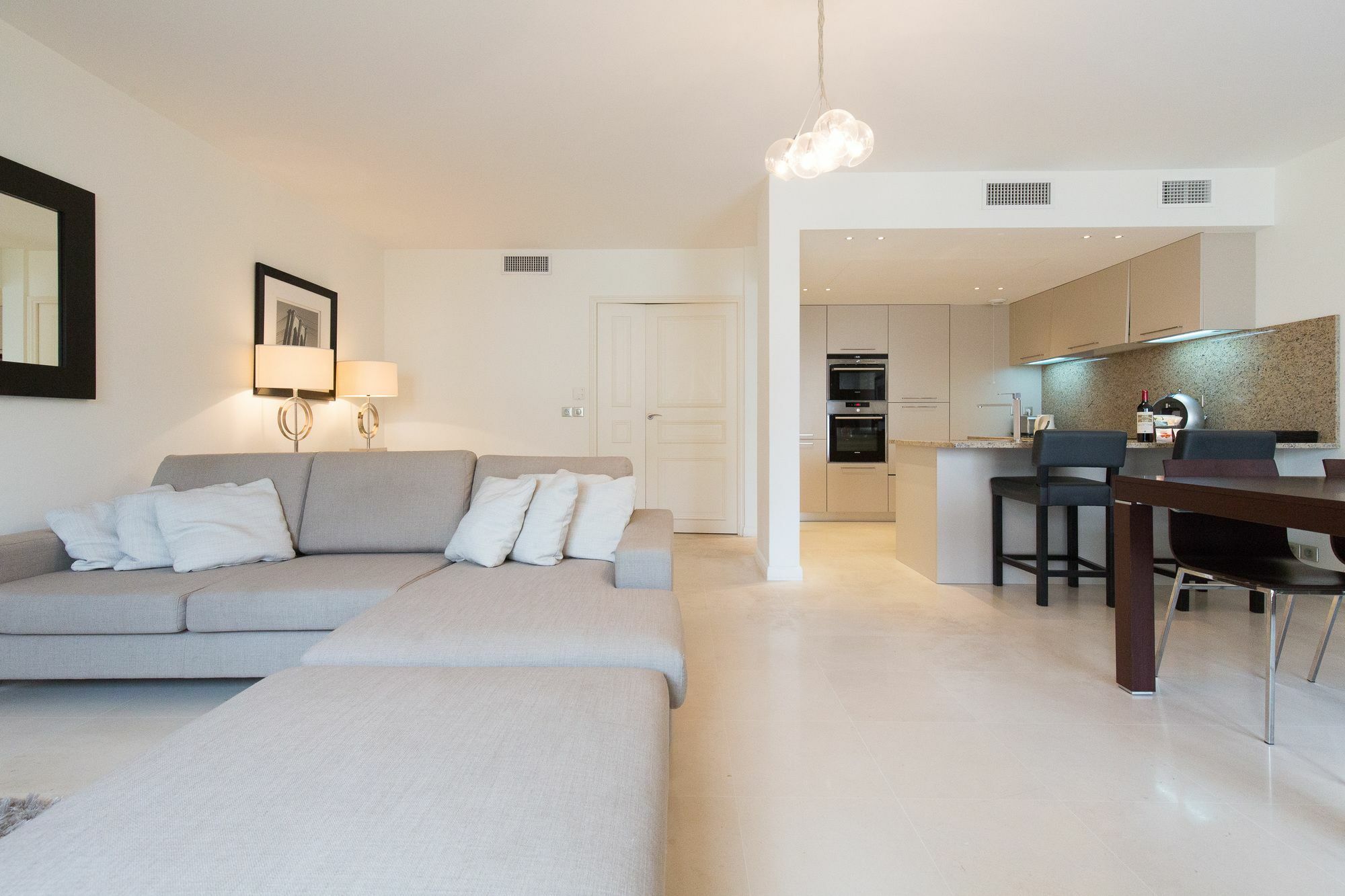 Carlton Riviera Apartment Кан Екстериор снимка