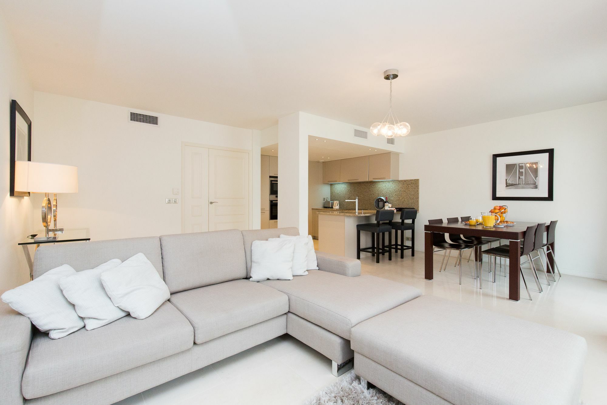 Carlton Riviera Apartment Кан Екстериор снимка
